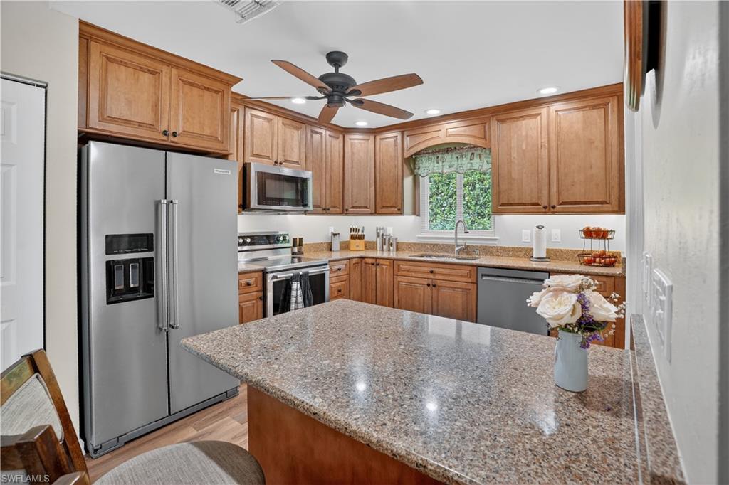 MARCO BEACH - Residential