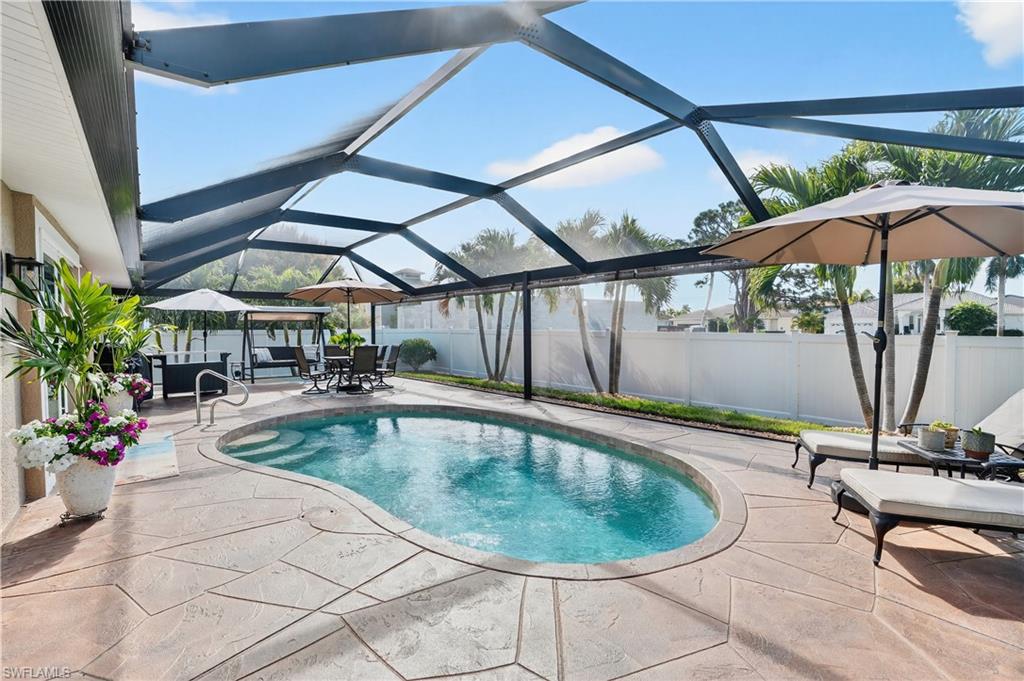 MARCO BEACH - Residential