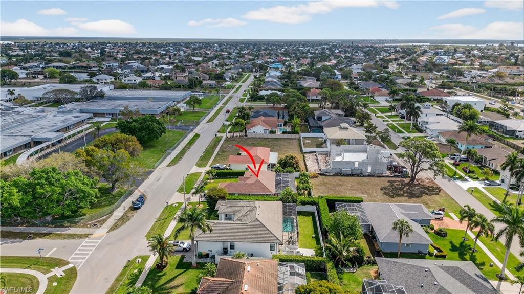 MARCO BEACH - Residential