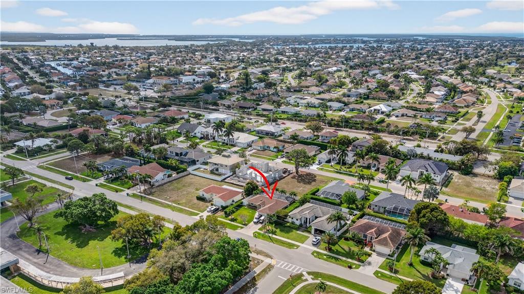 MARCO BEACH - Residential