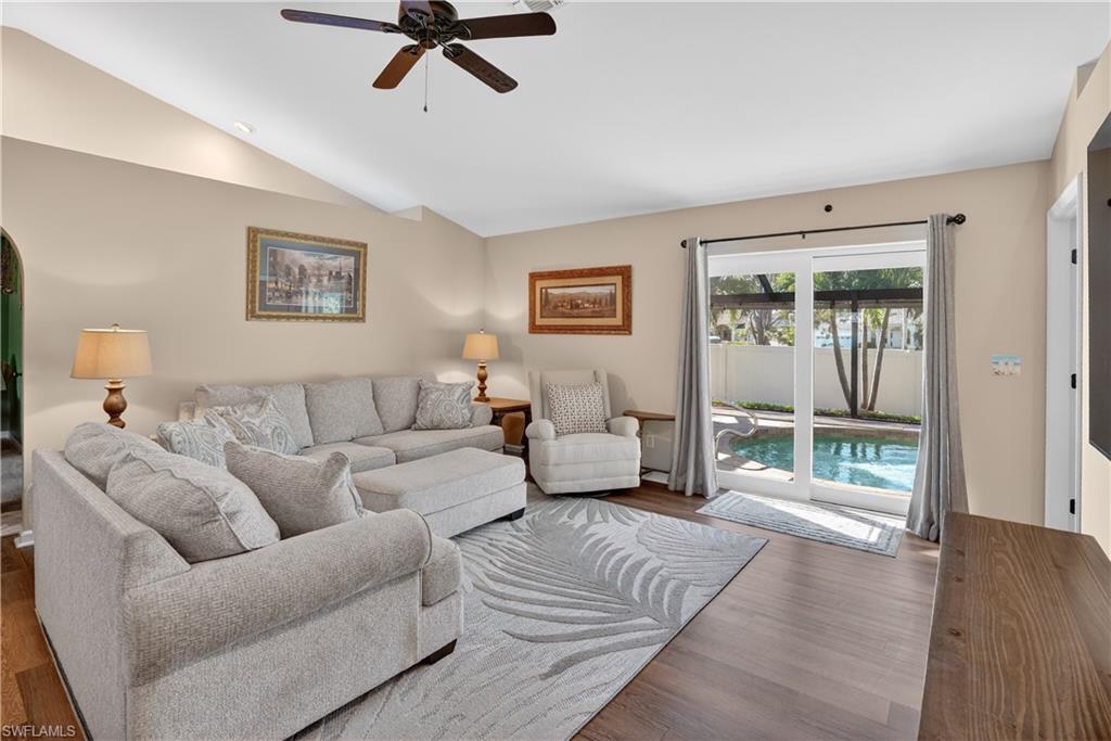 MARCO BEACH - Residential