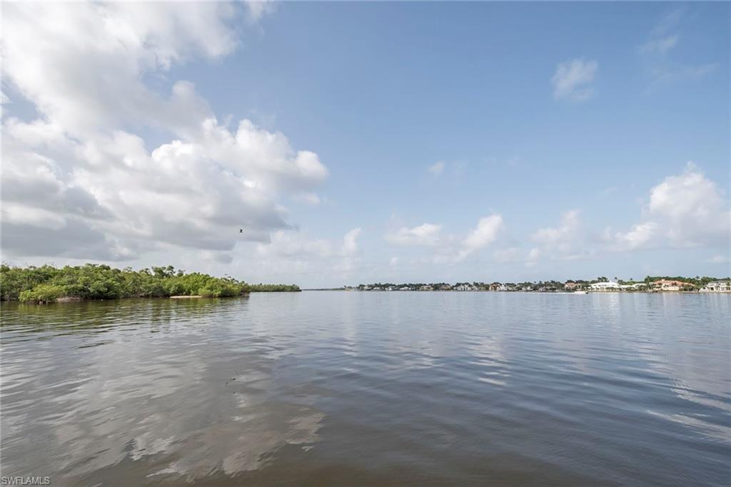 SPINNAKER POINTE - Residential