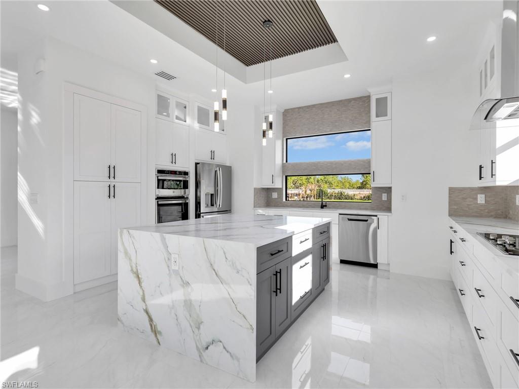 GOLDEN GATE ESTATES - Residential