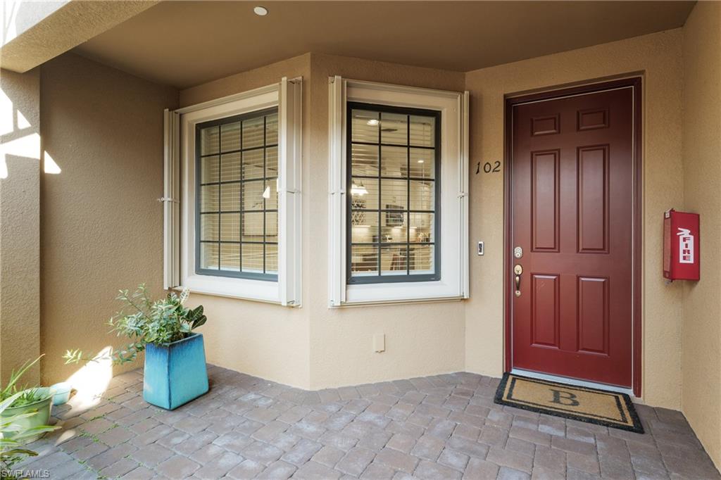 ESPLANADE - Residential