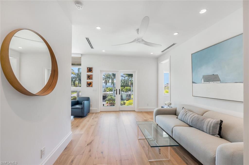 OLDE NAPLES - Residential Lease