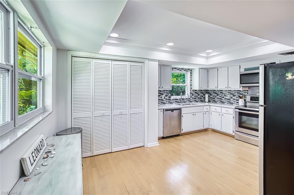 SOLANA OAKS - Residential