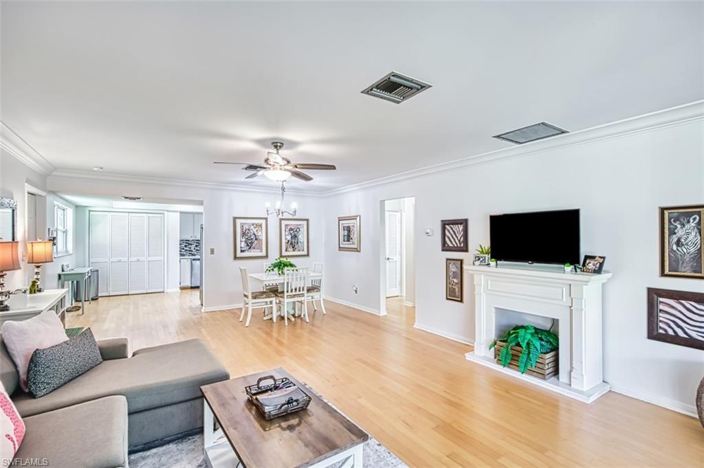 SOLANA OAKS - Residential