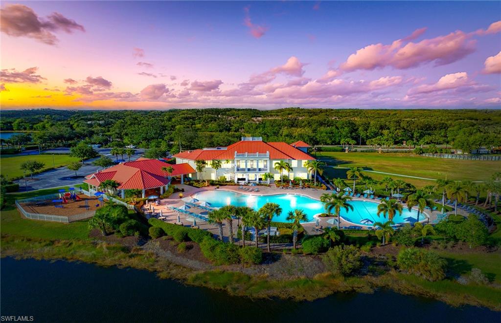 HAMPTON LAKES - Residential