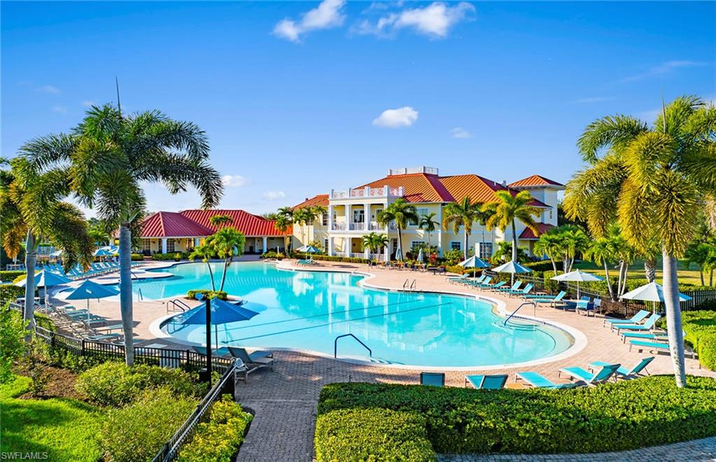 HAMPTON LAKES - Residential