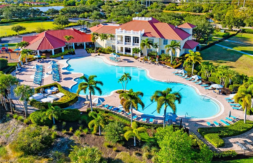 HAMPTON LAKES - Residential