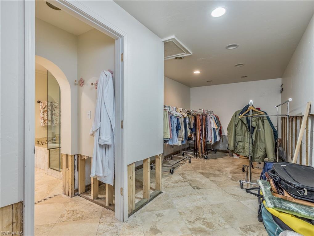 SUNSET COVE - Residential