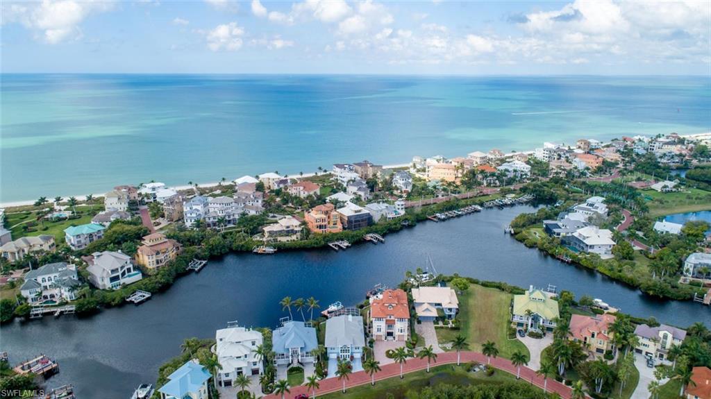 BAREFOOT BEACH - Residential