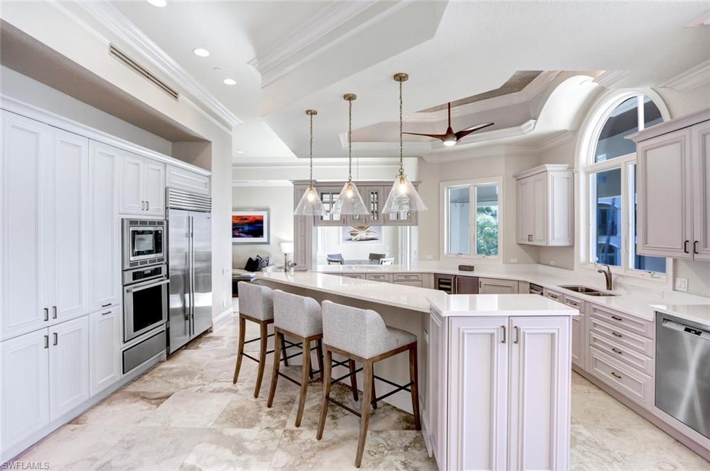 BAREFOOT BEACH - Residential