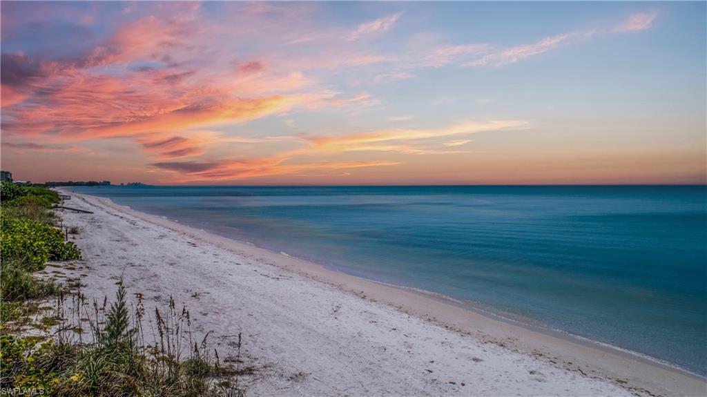 BAREFOOT BEACH - Residential