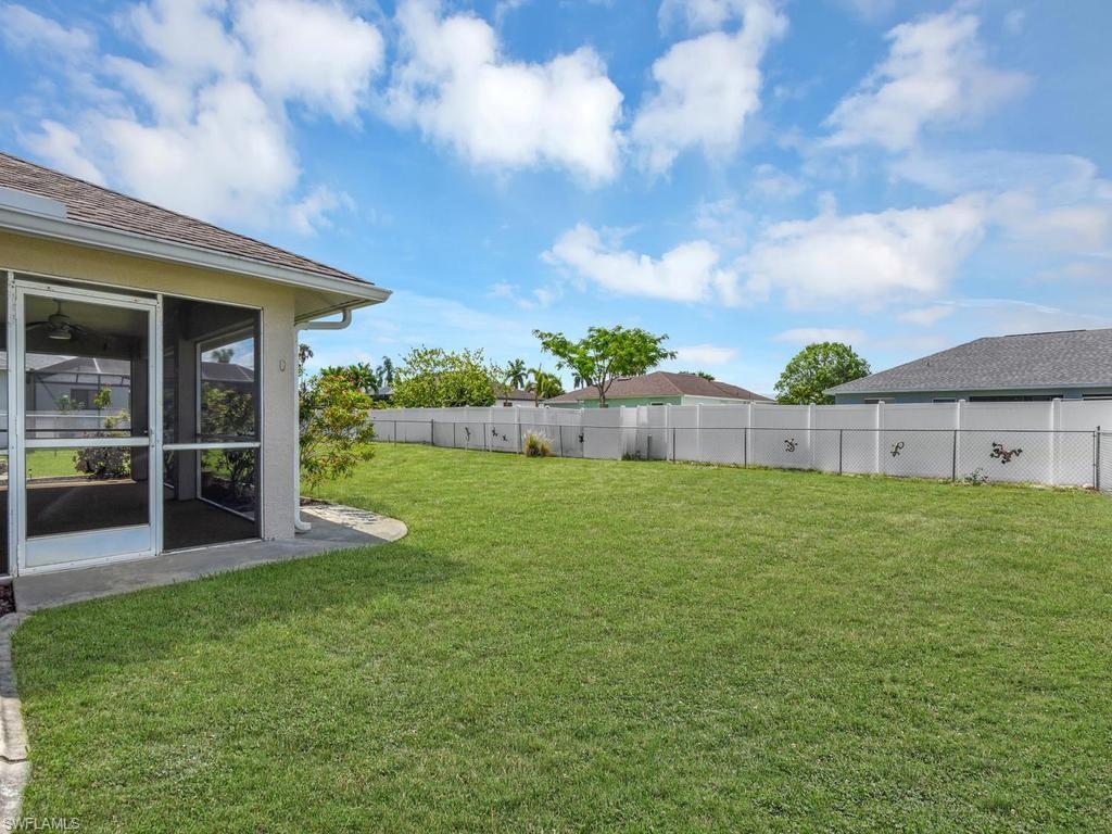 CAPE CORAL - Residential