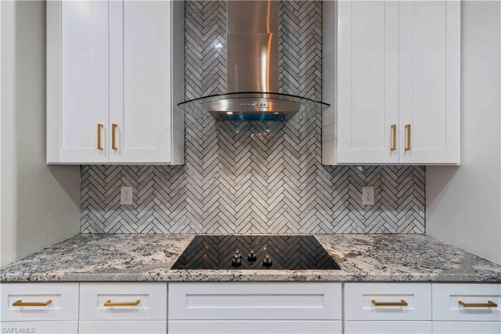 WINDWARD ISLE - Residential