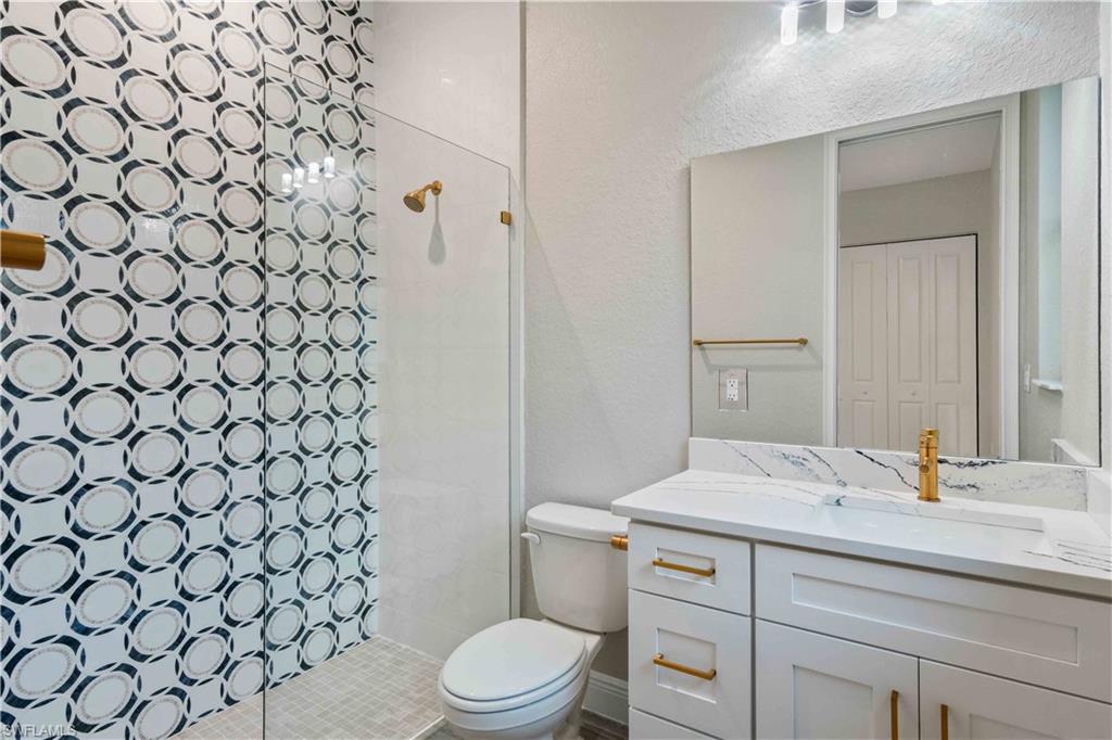 WINDWARD ISLE - Residential