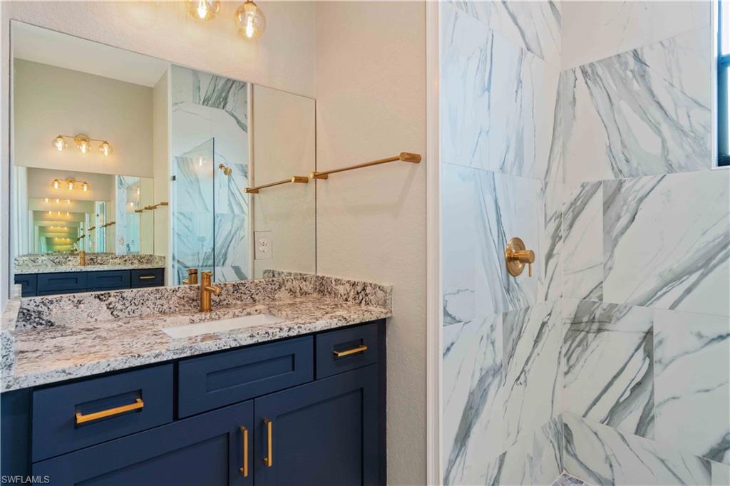 WINDWARD ISLE - Residential