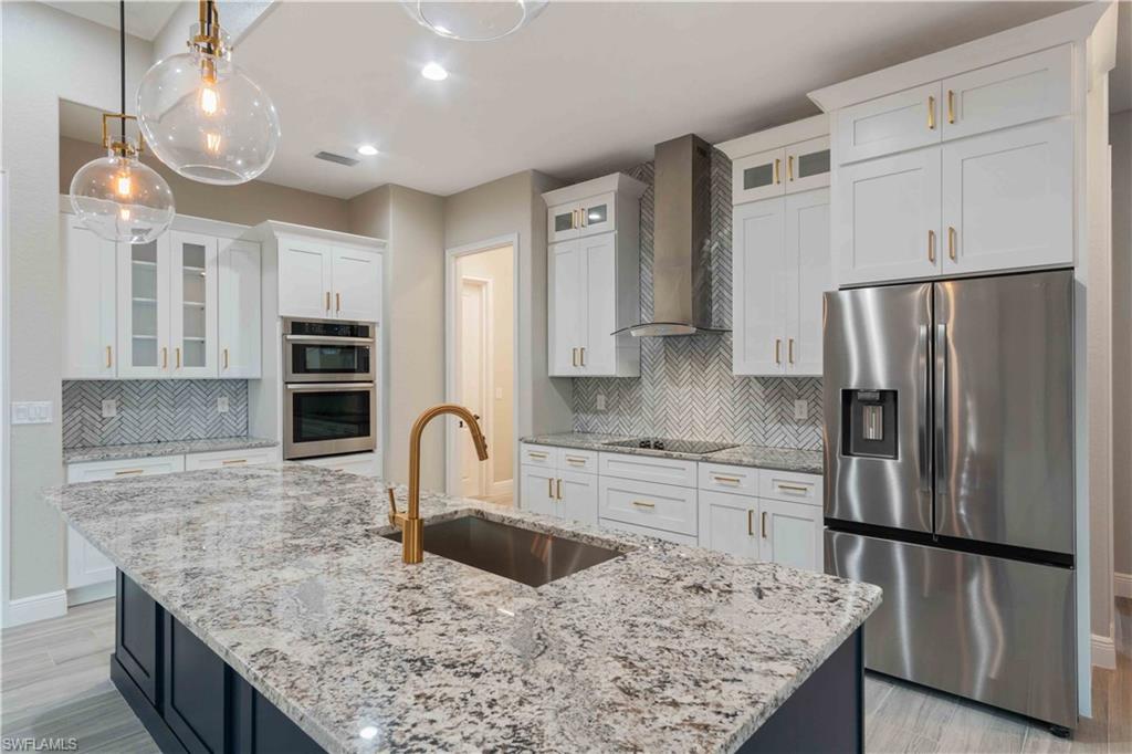 WINDWARD ISLE - Residential