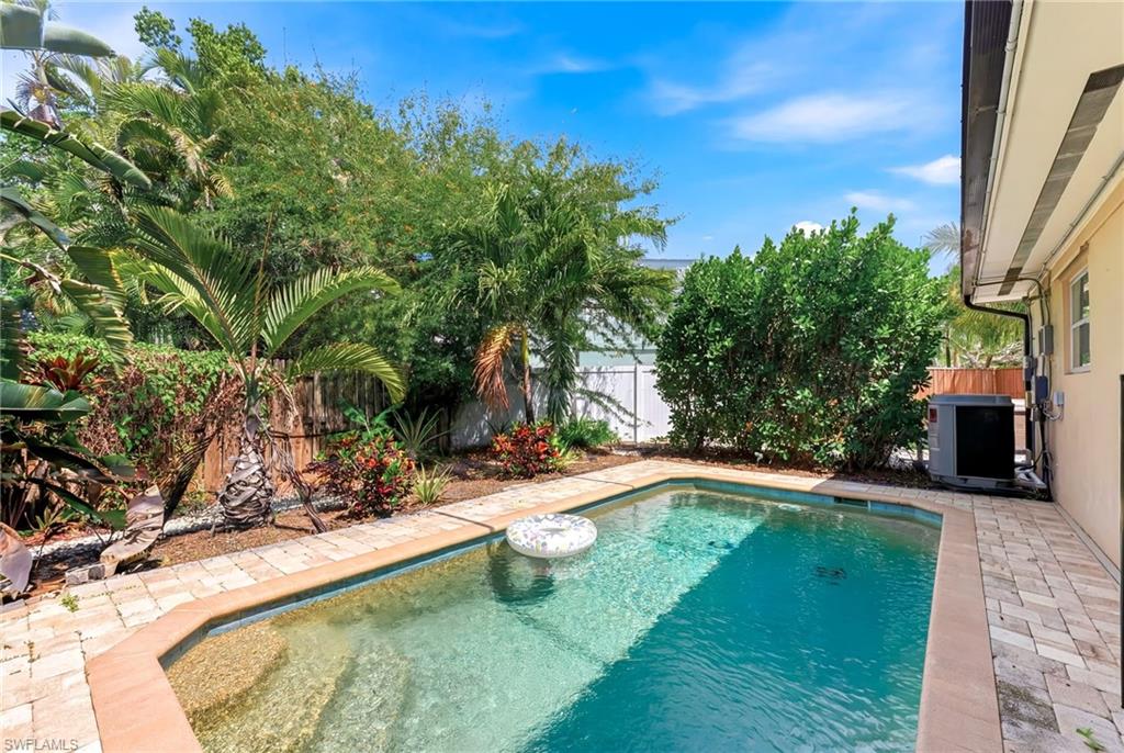 VALENCIA TERRACE - Residential