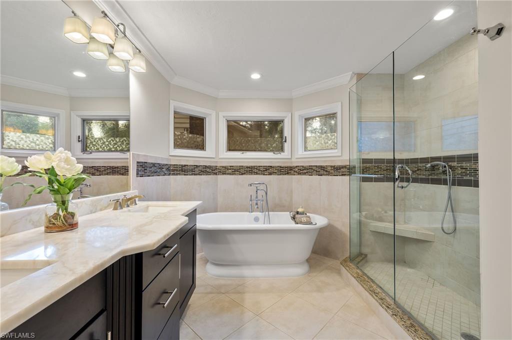 VILLAS AT PELICAN BAY - Residential