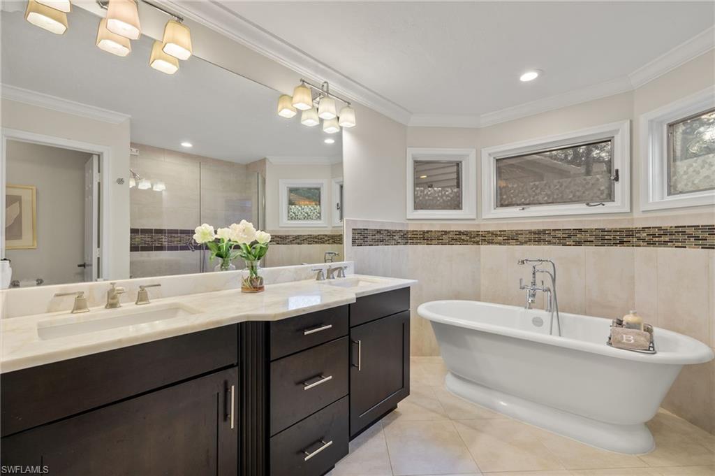 VILLAS AT PELICAN BAY - Residential