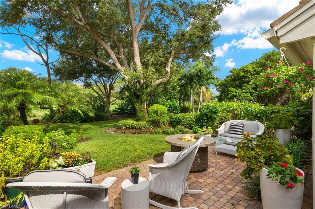 VILLAS AT PELICAN BAY - Residential