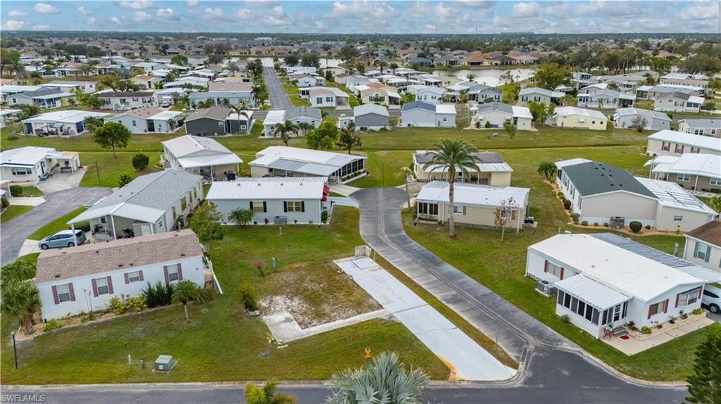 PORT CHARLOTTE - Land