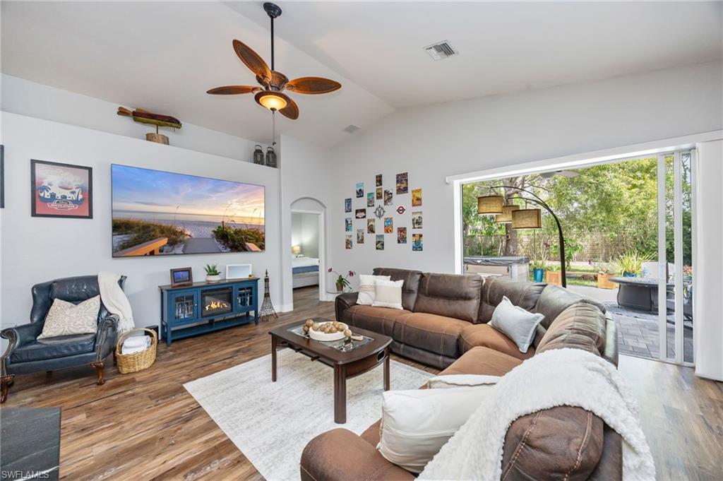 219 Glen Eagle CIR