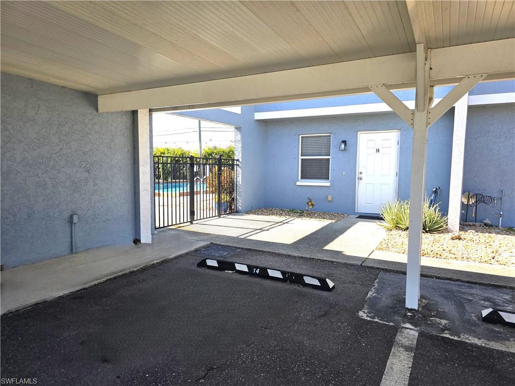 SQUARE ONE CONDO - Residential