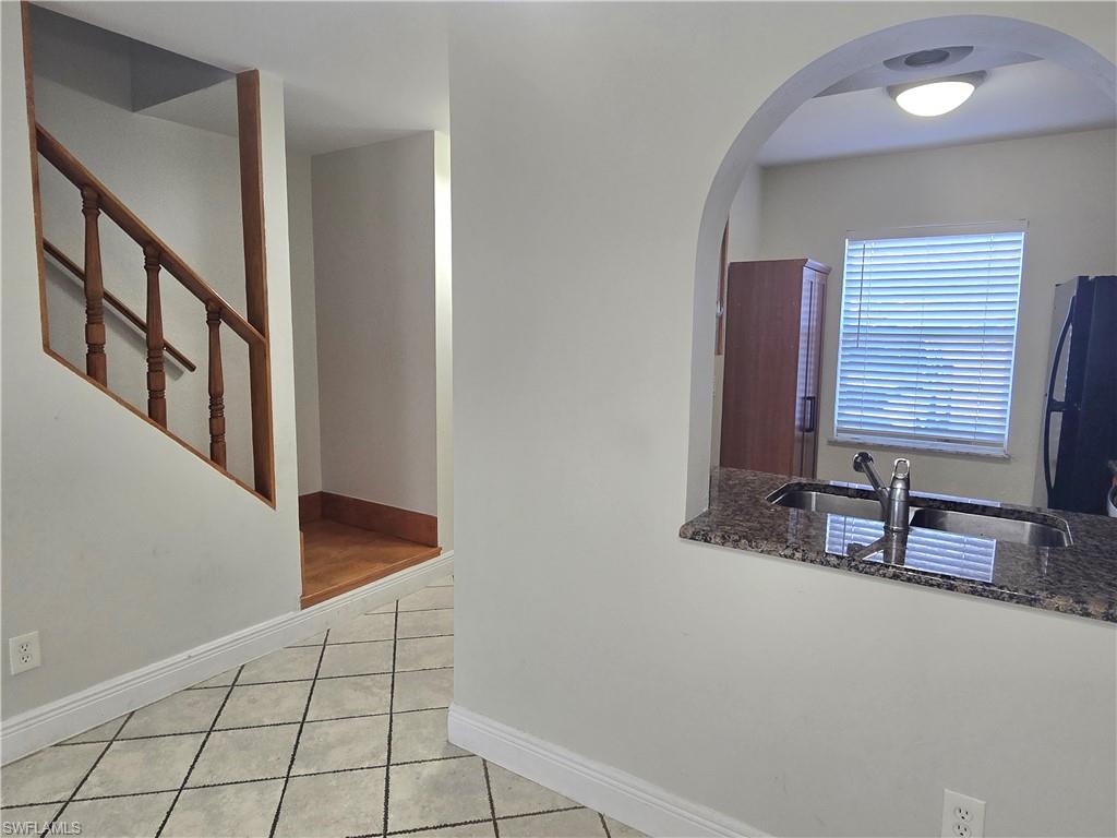 SQUARE ONE CONDO - Residential