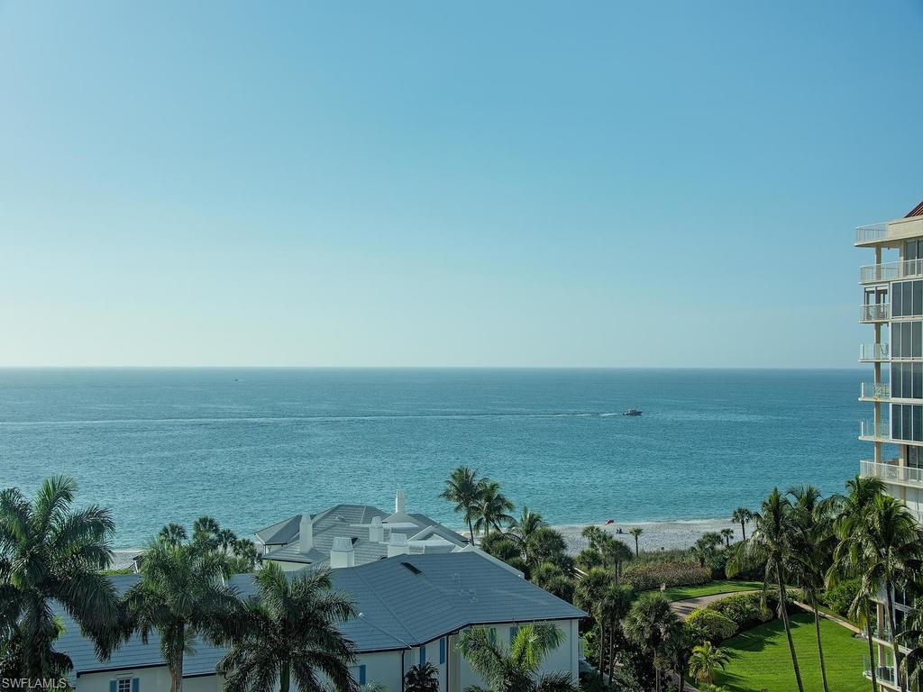 SEASONS AT NAPLES CAY - Residential