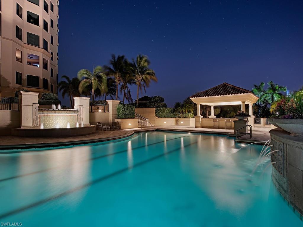 SEASONS AT NAPLES CAY - Residential