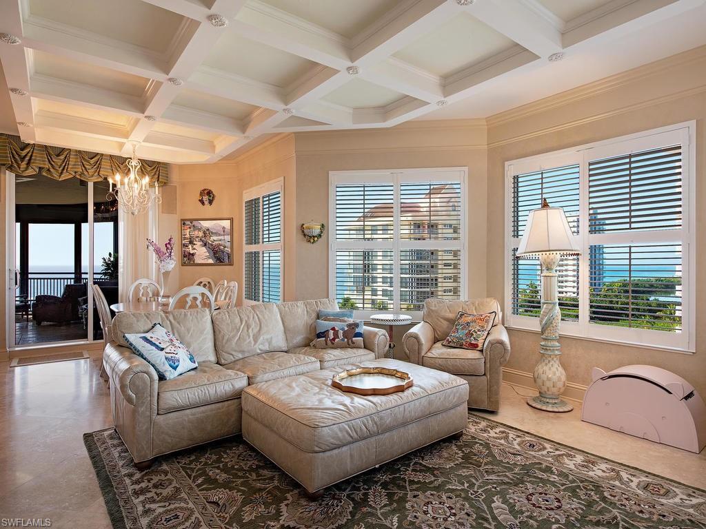 SEASONS AT NAPLES CAY - Residential