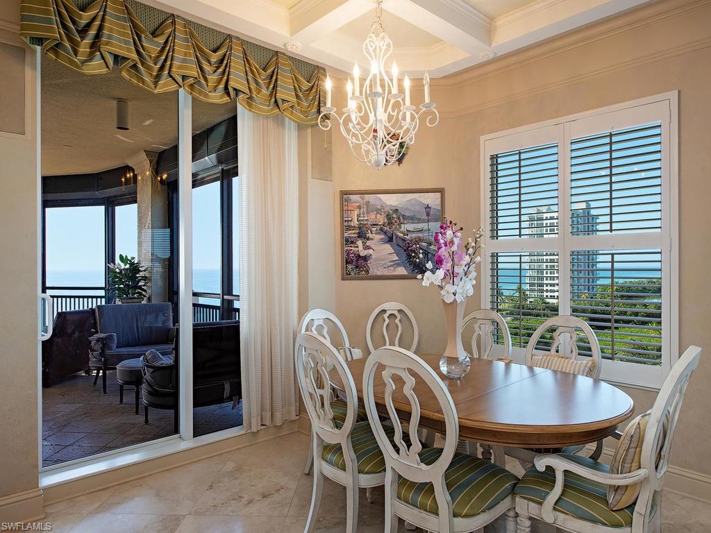 SEASONS AT NAPLES CAY - Residential