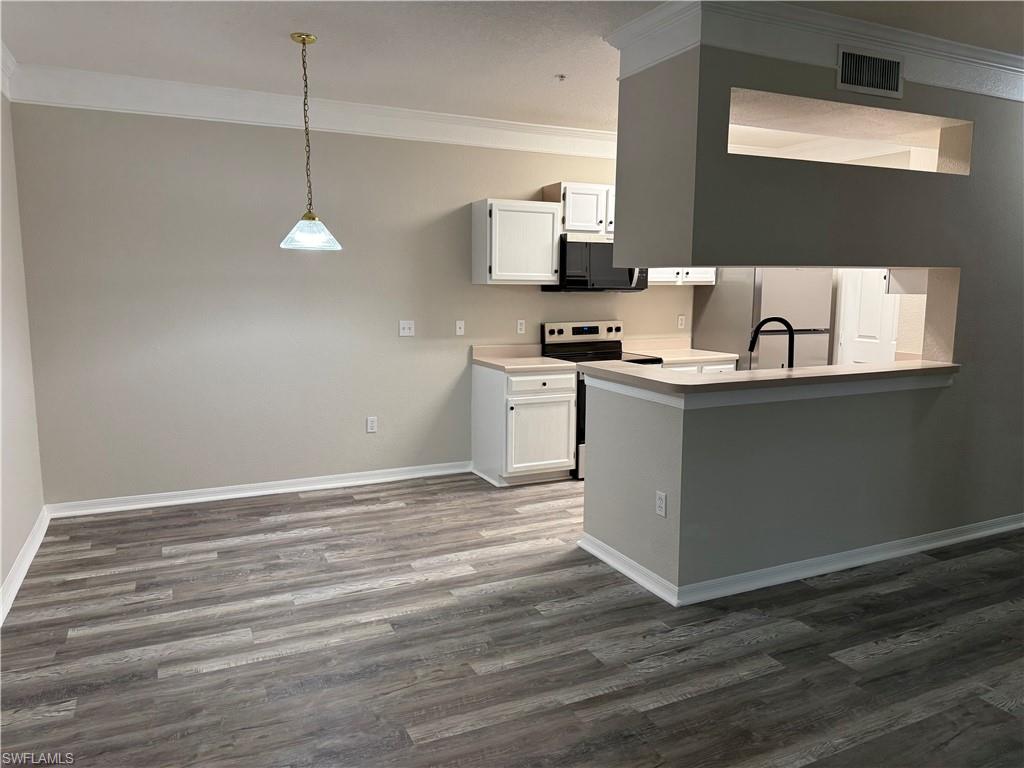 ROYAL GREENS - Residential Lease