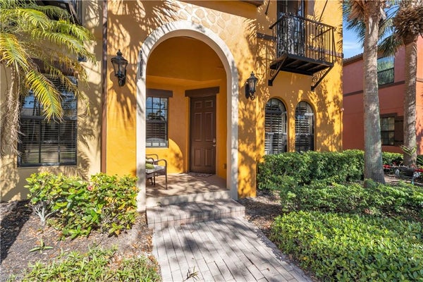 9077 RIALTO ST UNIT 6101, NAPLES, FL 34113 - Image b21d37ea7b4e4fe871a2c7cbadc7086d/2387379672