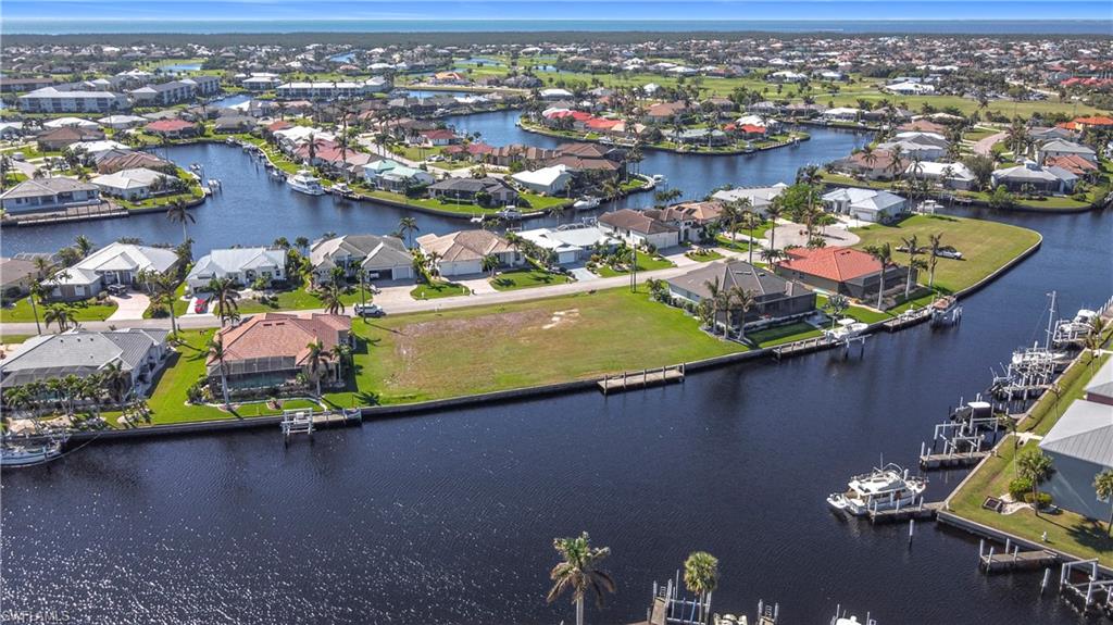 PUNTA GORDA ISLES - Land