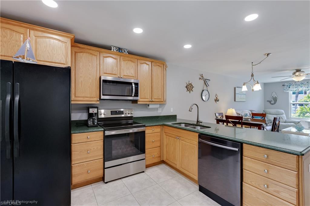 SAND DOLLAR VILLAS - Residential