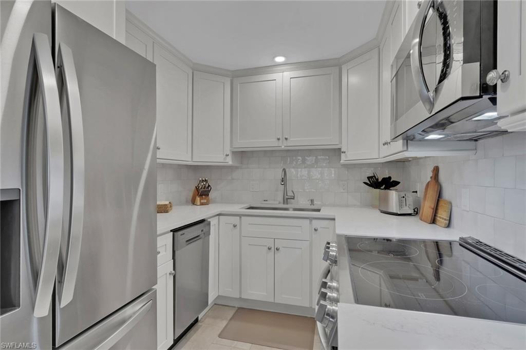 FAIRFAX CLUB - Residential Lease