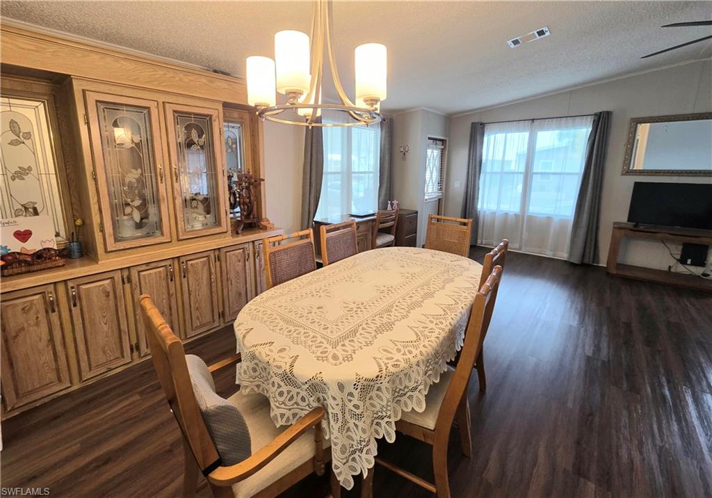 HORIZON VILLAGE - Residential