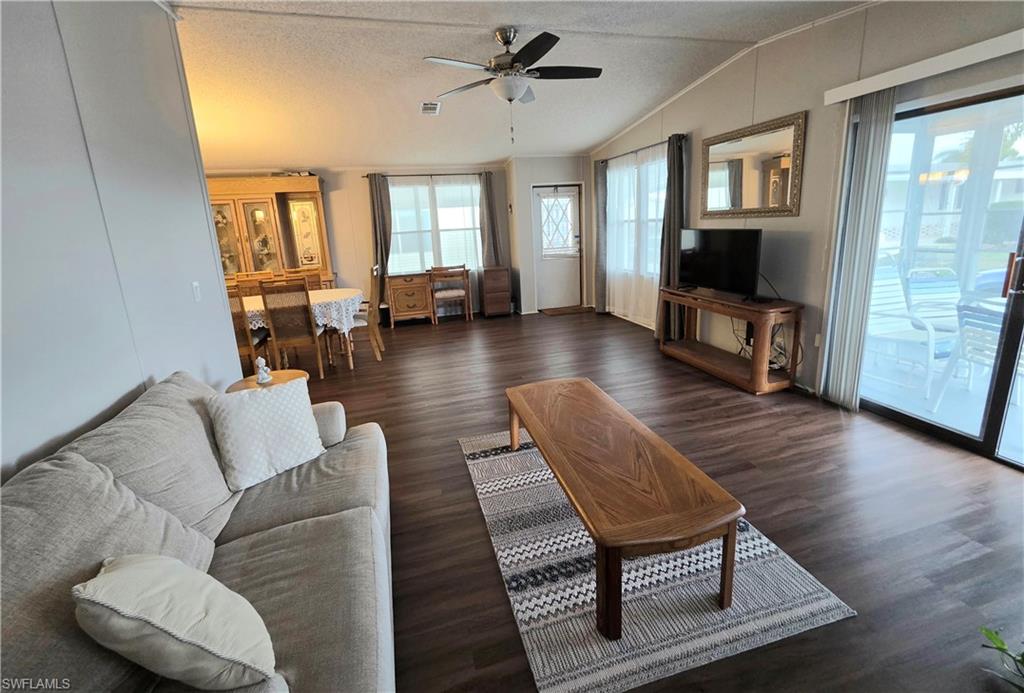 HORIZON VILLAGE - Residential