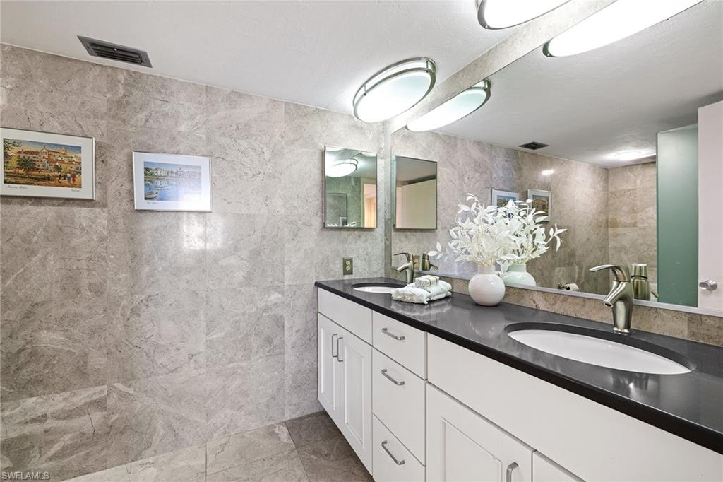 VANDERBILT LANDINGS - Residential