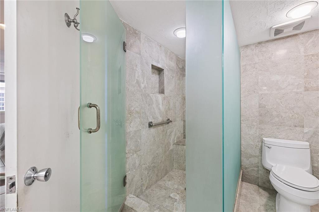 VANDERBILT LANDINGS - Residential