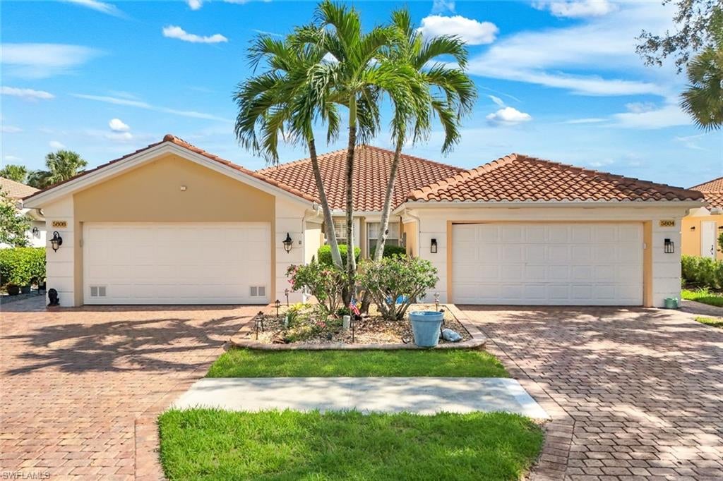 5808 Drummond WAY