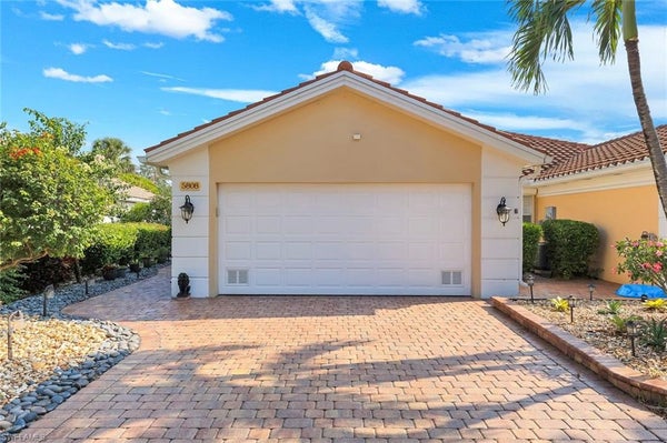 5808 DRUMMOND WAY, NAPLES, FL 34119 - Image b22c84f6d9ee2da653edb0bbcf5ad950/1436543769
