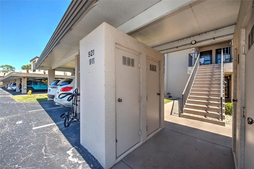 OAKMONT VILLAGE - Residential