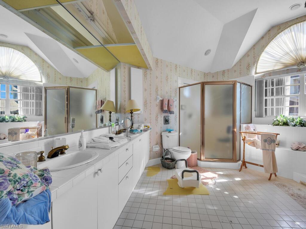 LAGUNA SHORES - Residential