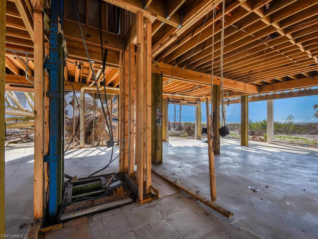 LAGUNA SHORES - Residential