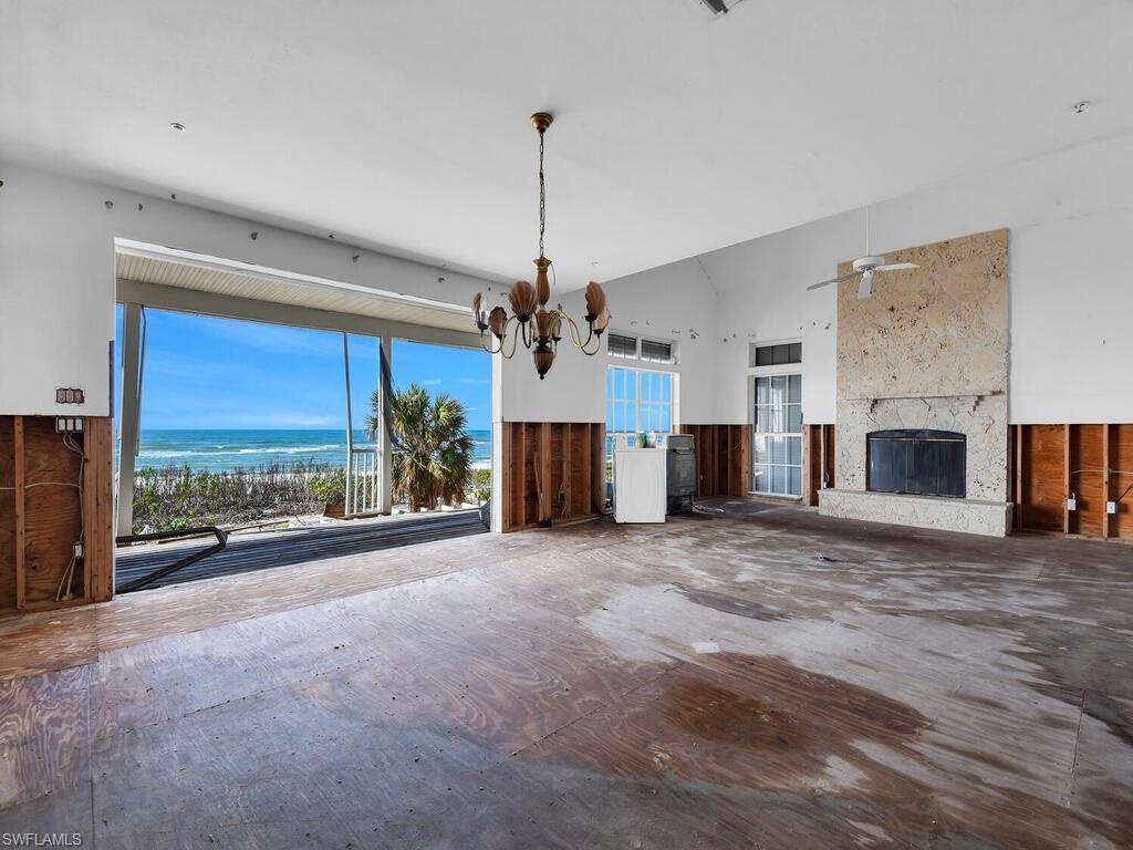 LAGUNA SHORES - Residential